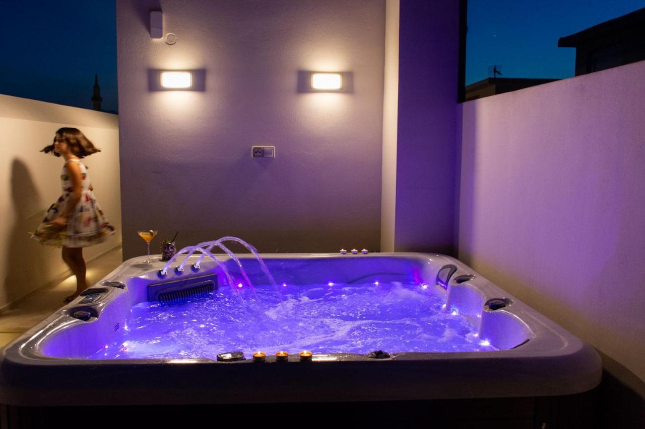 V77 Seafront Suites Retimno Zewnętrze zdjęcie